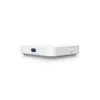 Kép 1/5 - UBiQUiTi Vezetékes Cloud Gateway  4x2,5Gbps (LAN) + 1x2,5Gbps (WAN), IPS routing, OpenVPN, Asztali - UCG-MAX Ubiquiti
