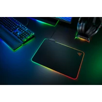 Razer Firefly V2 Egérpad Black