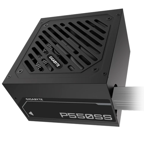 GIGABYTE Tápegység 550W 80+ Silver Gigabyte