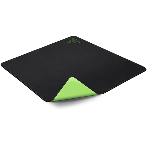 Razer Gigantus gamer egérpad 455x455