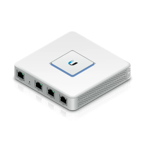 UBiQUiTi Vezetékes Router Security Gateway 3x1000Mbps, asztali - USG